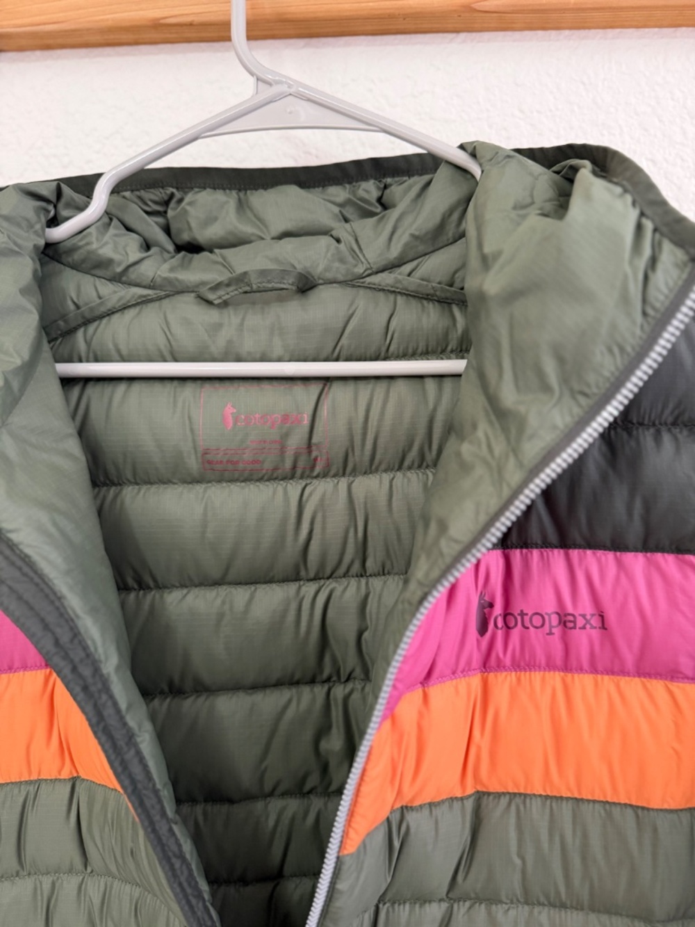 Cotopaxi Fuego Hooded Jacket - Green - Picture 3 of 4